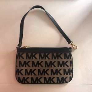 MK WRISTLET